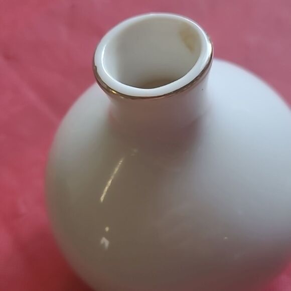 Vintage  Mini Bluebird Vase and Egg - Picture 5 of 12